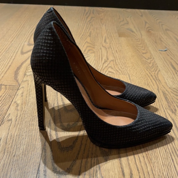 Aldo Black snakeskin pumps - Picture 2 of 2